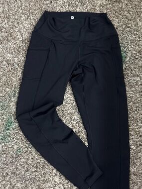 Reflex 90 Degree Black Athletic Leggings Label Print